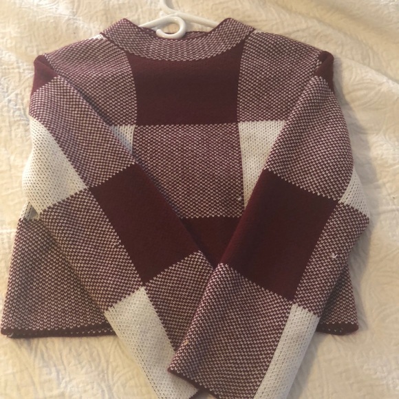 Red Buffalo Plaid Cropped Sweater - Picture 2 of 2